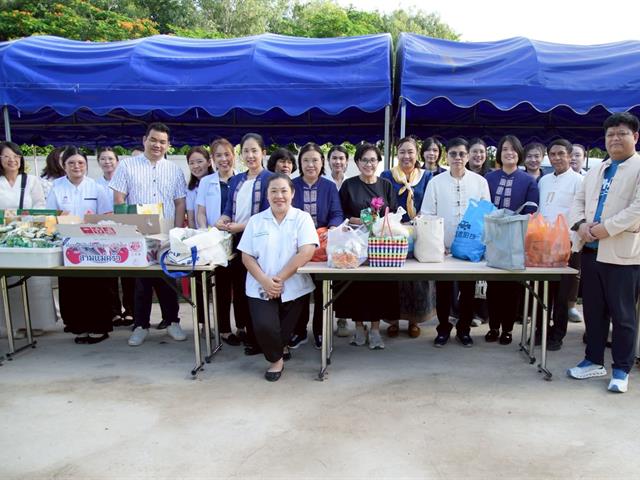 คณะสาธารณสุขศาสตร์ ได้นำคณะผู้บริหาร คณาจารย์ บุคลากร และนิสิต เข้าร่วมพิธีเจริญพระพุทธมนต์ สืบพระชะตาหลวง