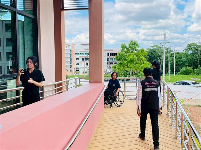 คณะทันตแพทยศาสตร์ มหาวิทยาลัยพะเยา ร่วมกับหน่วยวิจัยและออกแบบเพื่อคนทั้งมวล มหาวิทยาลัยธรรมศาสตร์ ตรวจติดตามการจัดสิ่งอำนวยความสะดวกสำหรับคนพิการและทุกคนในสังคม ประจำปี 2569