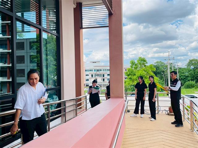 คณะทันตแพทยศาสตร์ มหาวิทยาลัยพะเยา ร่วมกับหน่วยวิจัยและออกแบบเพื่อคนทั้งมวล มหาวิทยาลัยธรรมศาสตร์ ตรวจติดตามการจัดสิ่งอำนวยความสะดวกสำหรับคนพิการและทุกคนในสังคม ประจำปี 2569
