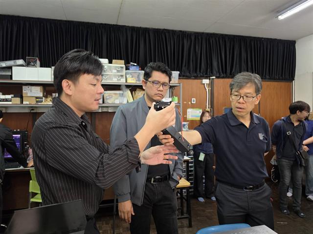 Hyperspectral Camera 