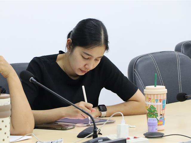คณะรัฐศาสตร์และสังคมศาสตร์ 