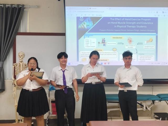 โครงการ21th century skills สำหรับนิสิต กิจกรรมที่ 2 การใช้ภาษาอังกฤษเพื่อนำเสนอบทความทางวิชาการอย่างมีประสิทธิภาพ