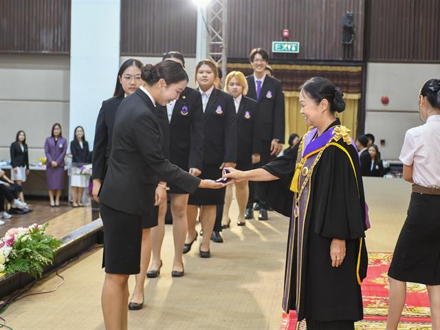 วิทยาลัยการศึกษา เข้าร่วมพิธีไหว้ครู ประจำปีการศึกษา 2569 และพิธีมอบเกียรติบัตร “วันเกียรติยศ” เชิดชูเกียรตินิสิตและบุคลากรดีเด่น