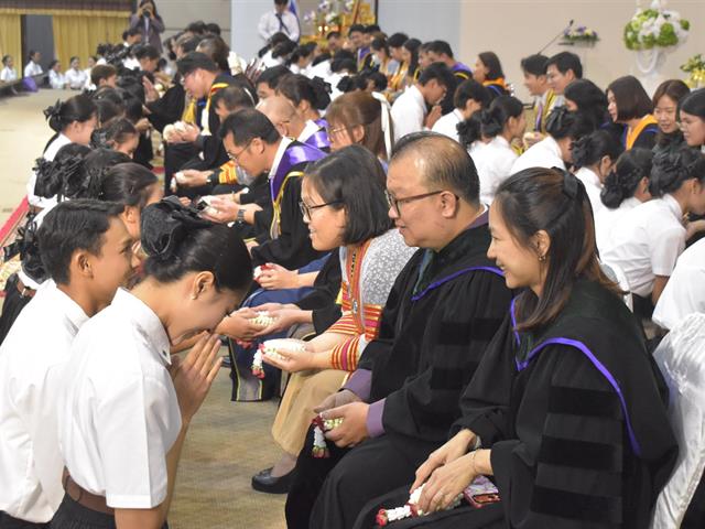 คณะสาธารณสุขศาสตร์ ร่วมกับสโมสรนิสิตคณะสาธารณสุขศาสตร์ ดำเนินโครงการพิธีไหว้ครู คณะสาธารณสุขศาสตร์ "ฝากตัวเป็นศิษย์ น้อมจิตวันทา" และพิธีบายศรีสู่ขวัญต้อนรับนิสิตใหม่ ประจำปีการศึกษา 2568