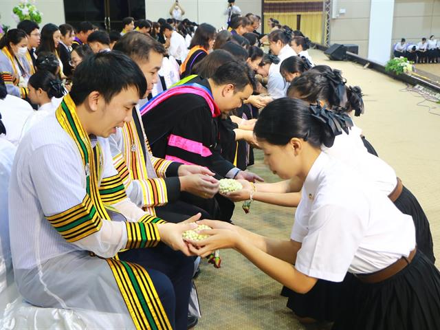 คณะสาธารณสุขศาสตร์ ร่วมกับสโมสรนิสิตคณะสาธารณสุขศาสตร์ ดำเนินโครงการพิธีไหว้ครู คณะสาธารณสุขศาสตร์ "ฝากตัวเป็นศิษย์ น้อมจิตวันทา" และพิธีบายศรีสู่ขวัญต้อนรับนิสิตใหม่ ประจำปีการศึกษา 2568