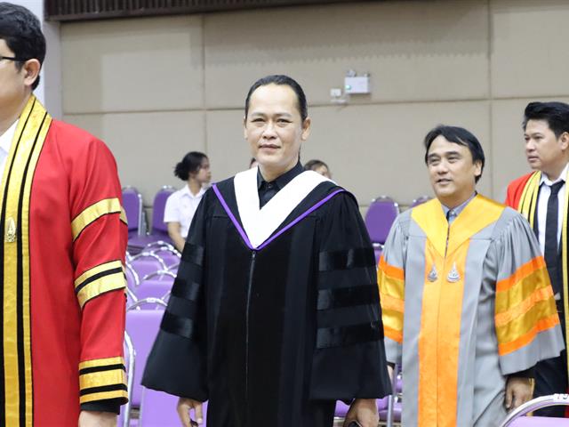 คณะรัฐศาสตร์และสังคมศาสตร์ 