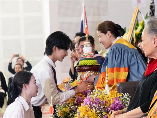 คณะศิลปศาสตร์จัดพิธีไหว้ครู “กราบคุรุปูจา ครูบาอาจารย์เจ้า” ประจำปีการศึกษา 2569
