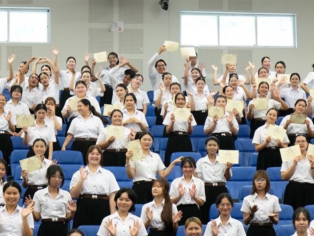 คณะศิลปศาสตร์จัดพิธีไหว้ครู “กราบคุรุปูจา ครูบาอาจารย์เจ้า” ประจำปีการศึกษา 2569