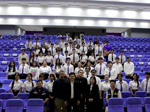 โดยรูปแบบ การแข่งขันตอบปัญหาทางกฎหมาย 