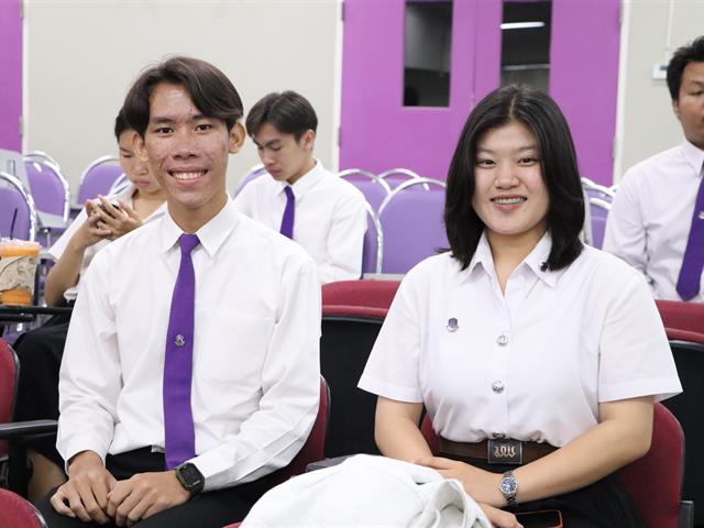 คณะรัฐศาสตร์และสังคมศาสตร์ 
