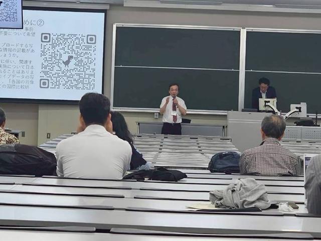 ระหว่างวันที่ 3–5 กรกฎาคม 2569 ผู้ช่วยศาสตราจารย์ ดร.ธิดาวัลย์ อุ่นกอง ผู้อำนวยการวิทยาเขตเชียงราย มหาวิทยาลัยพะเยา พร้อมด้วยคณาจารย์จากวิทยาลัยการศึกษา เข้าร่วมการประชุมวิชาการประจำปี ครั้งที่ 62 ของสมาคมการศึกษาเปรียบเทียบแห่งประเทศญี่ปุ่น (62nd Annual Conference of the Japan Comparative Education Society) ณ มหาวิทยาลัยริทสึเมคัง เมืองเกียวโต ประเทศญี่ปุ่น