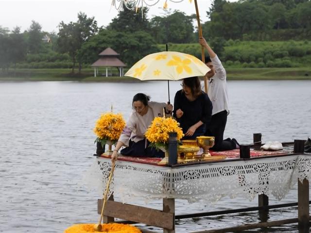 พิธีตักน้ำและเจริญพระพุทธมนต์น้ำสรงองค์พระธาตุจอมทอง เนื่องในประเพณีแห่ผ้าห่มพระธาตจอมทอง มหาวิทยาลัยพะเยา ประจำปี ๒๕๖๙
