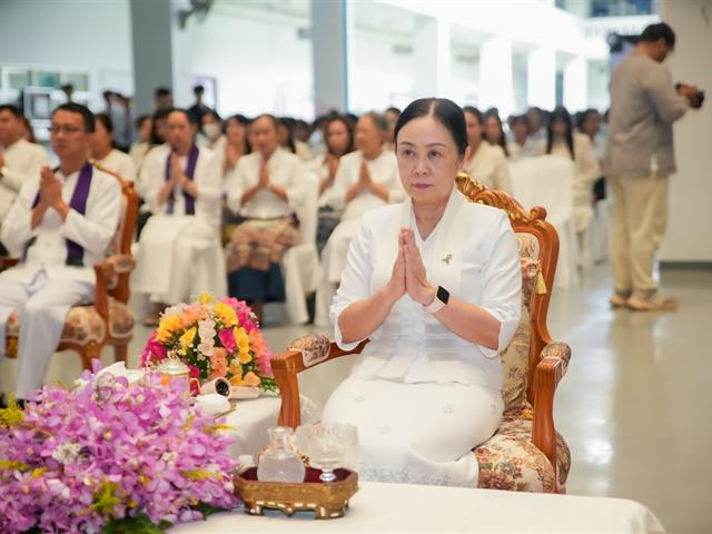 วิทยาลัยการศึกษา ดำเนินกิจกรรมพิธีตักน้ำและเจริญพระพุทธมนต์น้ำสรงองค์พระธาตุจอมทอง เนื่องในประเพณีแห่ผ้าห่มพระธาตุจอมทอง มหาวิทยาลัยพะเยา ประจำปี ๒๕๖๙