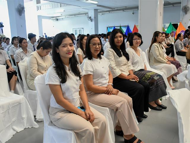 วิทยาลัยการศึกษา ดำเนินกิจกรรมพิธีตักน้ำและเจริญพระพุทธมนต์น้ำสรงองค์พระธาตุจอมทอง เนื่องในประเพณีแห่ผ้าห่มพระธาตุจอมทอง มหาวิทยาลัยพะเยา ประจำปี ๒๕๖๙