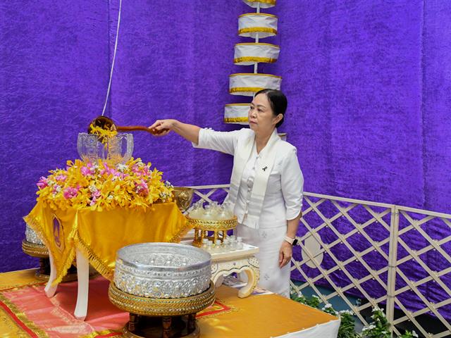 วิทยาลัยการศึกษา ดำเนินกิจกรรมพิธีตักน้ำและเจริญพระพุทธมนต์น้ำสรงองค์พระธาตุจอมทอง เนื่องในประเพณีแห่ผ้าห่มพระธาตุจอมทอง มหาวิทยาลัยพะเยา ประจำปี ๒๕๖๙