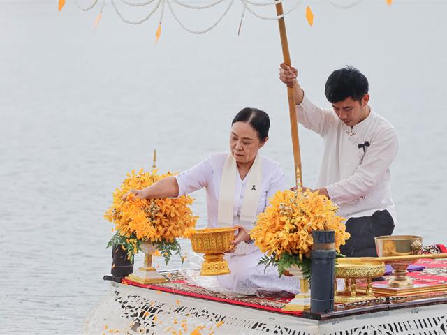 คณะรัฐศาสตร์และสังคมศาสตร์ 