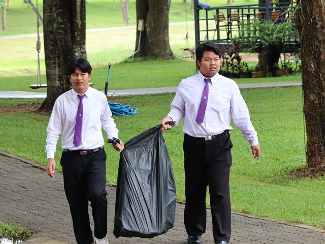 คณะรัฐศาสตร์และสังคมศาสตร์ 