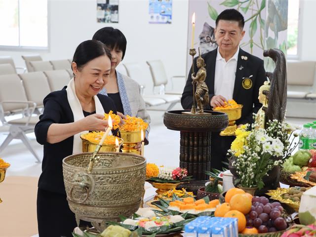 คณะกรรมการธรรมาภิบาลจังหวัดพะเยา (ก.ธ.จ. พะเยา) เยี่ยมติดตามโครงการอาคารการเรียนรู้และอนุรักษ์นกยูงไทย พร้อมร่วมพิธีเปิดคลินิกรักษาสัตว์ มหาวิทยาลัยพะเยา