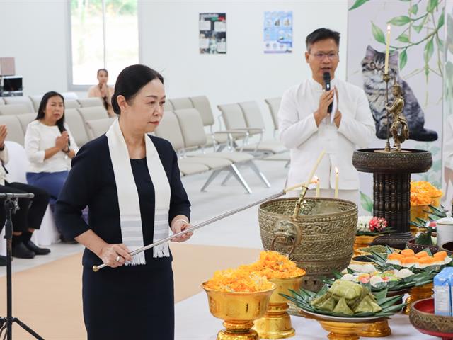 คณะกรรมการธรรมาภิบาลจังหวัดพะเยา (ก.ธ.จ. พะเยา) เยี่ยมติดตามโครงการอาคารการเรียนรู้และอนุรักษ์นกยูงไทย พร้อมร่วมพิธีเปิดคลินิกรักษาสัตว์ มหาวิทยาลัยพะเยา