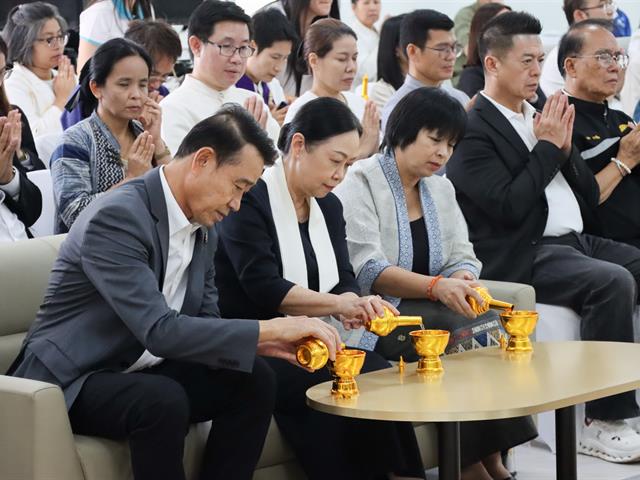 คณะกรรมการธรรมาภิบาลจังหวัดพะเยา (ก.ธ.จ. พะเยา) เยี่ยมติดตามโครงการอาคารการเรียนรู้และอนุรักษ์นกยูงไทย พร้อมร่วมพิธีเปิดคลินิกรักษาสัตว์ มหาวิทยาลัยพะเยา
