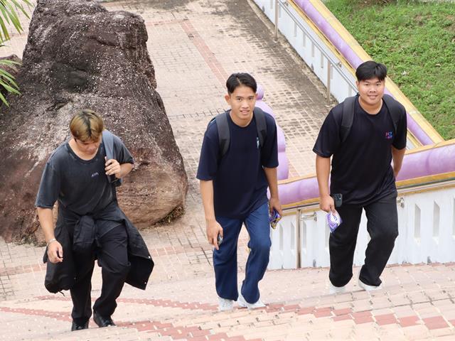 คณะรัฐศาสตร์และสังคมศาสตร์ 