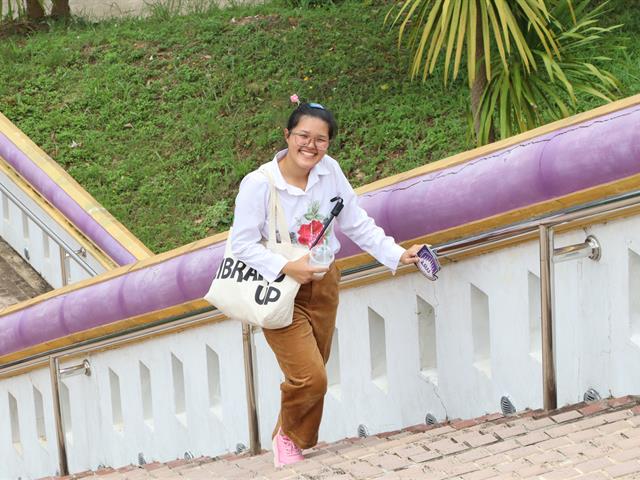 คณะรัฐศาสตร์และสังคมศาสตร์ 