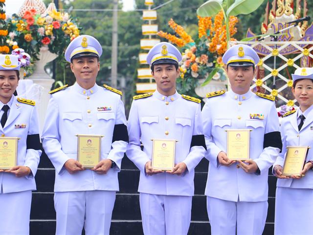 คณะรัฐศาสตร์และสังคมศาสตร์ 