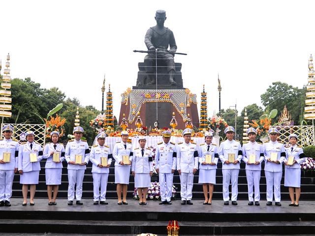 คณะรัฐศาสตร์และสังคมศาสตร์ 