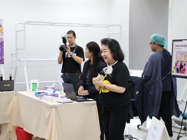 คณะทันตแพทยศาสตร์ มหาวิทยาลัยพะเยา ร่วมเปิดนิทรรศการ 16 เรื่องเล่าดีดี 16 ปี มหาวิทยาลัยพะเยา สู่ความยั่งยืน ถ่ายทอดความสำเร็จจากพลังความร่วมมือ สร้างคุณค่าสู่ชุมชนและสังคม