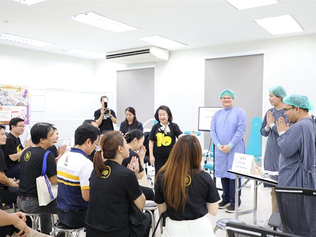 คณะทันตแพทยศาสตร์ มหาวิทยาลัยพะเยา ร่วมเปิดนิทรรศการ 16 เรื่องเล่าดีดี 16 ปี มหาวิทยาลัยพะเยา สู่ความยั่งยืน ถ่ายทอดความสำเร็จจากพลังความร่วมมือ สร้างคุณค่าสู่ชุมชนและสังคม