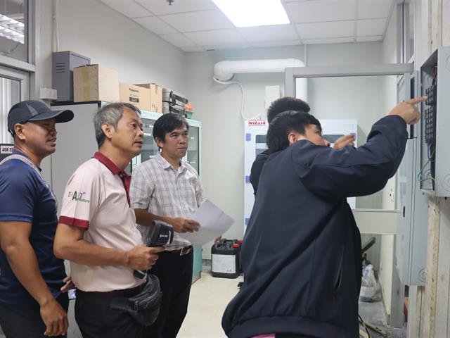 ผู้เชี่ยวชาญคณะวิศวกรรมศาสตร์ ร่วมตรวจประเมินห้องปฏิบัติการตามมาตรฐาน ESPReL ยกระดับความปลอดภัยห้องปฏิบัติการวิจัย