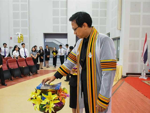 วิทยาลัยการศึกษา ดำเนินกิจกรรมไหว้ครูและสืบสานอัตลักษณ์นิสิตวิทยาลัยการศึกษา “ร้อยดวงใจศิษย์วันทา วิทยาลัยการศึกษา บูชาครู”