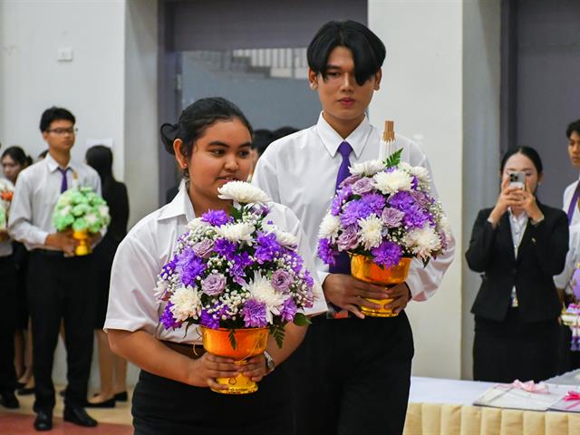 วิทยาลัยการศึกษา ดำเนินกิจกรรมไหว้ครูและสืบสานอัตลักษณ์นิสิตวิทยาลัยการศึกษา “ร้อยดวงใจศิษย์วันทา วิทยาลัยการศึกษา บูชาครู”