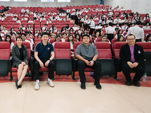 หลักสูตรวิทยาศาสตรบัณฑิต สาขาวิชาอนามัยสิ่งแวดล้อม จัดพิธีมอบเสื้อปฏิบัติการวิชาชีพ ประจำปีการศึกษา 2569