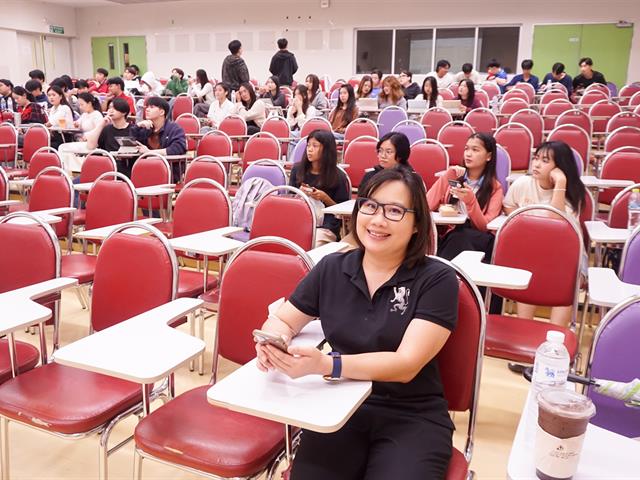 สาขาวิชาภาษาอังกฤษ คณะศิลปศาสตร์ มหาวิทยาลัยพะเยา จัดโครงการภาษาอังกฤษเพื่อวิชาชีพ กิจกรรมที่ 2 แนะแนวอาชีพ เพื่อเตรียมพร้อมนิสิตก่อนออกฝึกงาน