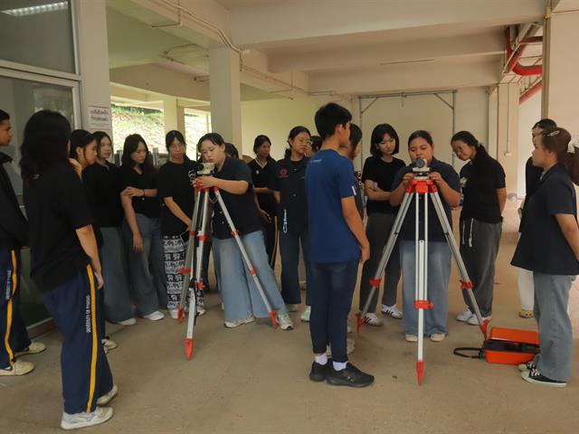 คณะวิศวกรรมศาสตร์ เปิดห้องปฏิบัติการต้อนรับนักเรียนโรงเรียนสาธิตพะเยา สัมผัสโลกวิศวกรผ่านห้องปฏิบัติการจริง