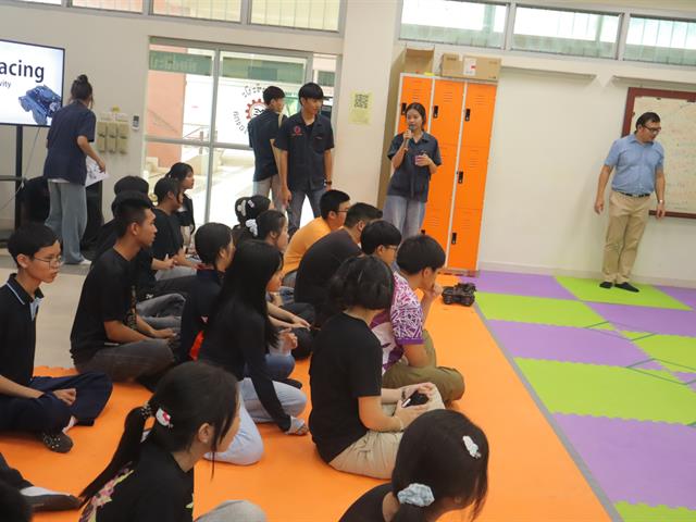 คณะวิศวกรรมศาสตร์ เปิดห้องปฏิบัติการต้อนรับนักเรียนโรงเรียนสาธิตพะเยา สัมผัสโลกวิศวกรผ่านห้องปฏิบัติการจริง