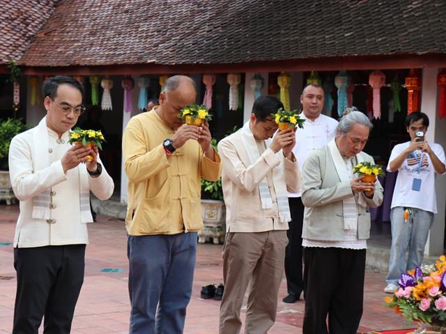 คณะศิลปศาสตร์ ร่วมจัดโครงการ “ประเพณีแห่ผ้าห่มพระธาตุจอมทอง ครั้งที่ 11”