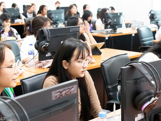 ศูนย์ภาษา คณะศิลปศาสตร์ มหาวิทยาลัยพะเยา จัดโครงการอบรมภาษาต่างประเทศ หัวข้อ “การอบรมปรับพื้นฐานภาษาจีนแบบเข้ม”