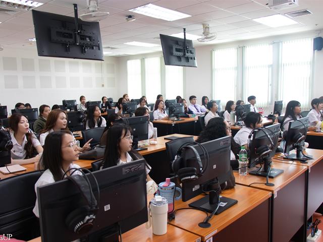 ศูนย์ภาษา คณะศิลปศาสตร์ มหาวิทยาลัยพะเยา จัดโครงการอบรมภาษาต่างประเทศ หัวข้อ “การอบรมปรับพื้นฐานภาษาจีนแบบเข้ม”