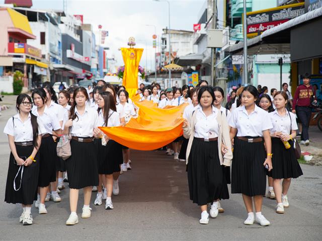 คณะทันตแพทยศาสตร์ มหาวิทยาลัยพะเยา เข้าร่วมโครงการ “ประเพณีแห่ผ้าห่มพระธาตุจอมทอง ครั้งที่ 11” ประจำปี 2569