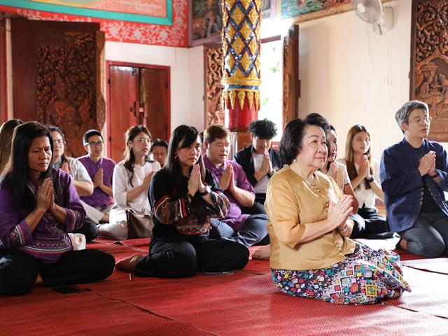คณะทันตแพทยศาสตร์ มหาวิทยาลัยพะเยา ร่วมสืบสานประเพณีแห่เทียนพรรษาและถวายเทียนพรรษา เนื่องในวันเข้าพรรษา ประจำปี 2569