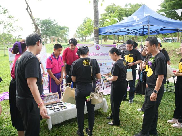 UPCC-690716C-0350.jpg