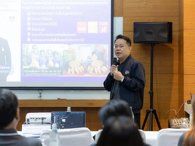 ผู้เข้าร่วมโครงการแลกเปลี่ยนเรียนรู้ข้อคิดเห็นและข้อเสนอแนะร่วมกัน
