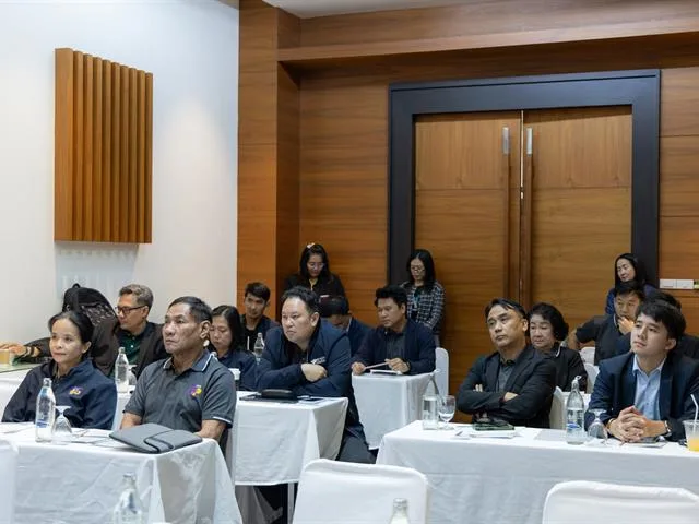 ผู้เข้าร่วมโครงการแลกเปลี่ยนเรียนรู้ข้อคิดเห็นและข้อเสนอแนะร่วมกัน