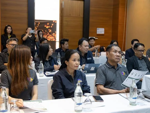 ผู้เข้าร่วมโครงการแลกเปลี่ยนเรียนรู้ข้อคิดเห็นและข้อเสนอแนะร่วมกัน