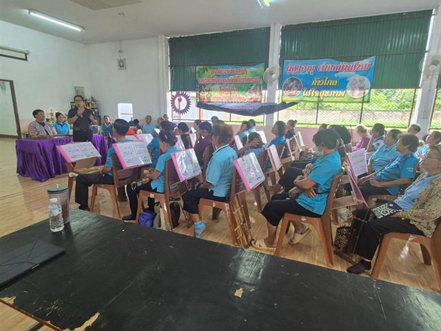 คณะทันตแพทยศาสตร์ มหาวิทยาลัยพะเยา ลงพื้นที่ศูนย์ผู้สูงอายุเทศบาลตำบลบ้านใหม่ พัฒนาต้นแบบระบบเชื่อมต่อข้อมูลและรายงานสุขภาพผู้สูงอายุผ่าน Application Oral-Frail Check