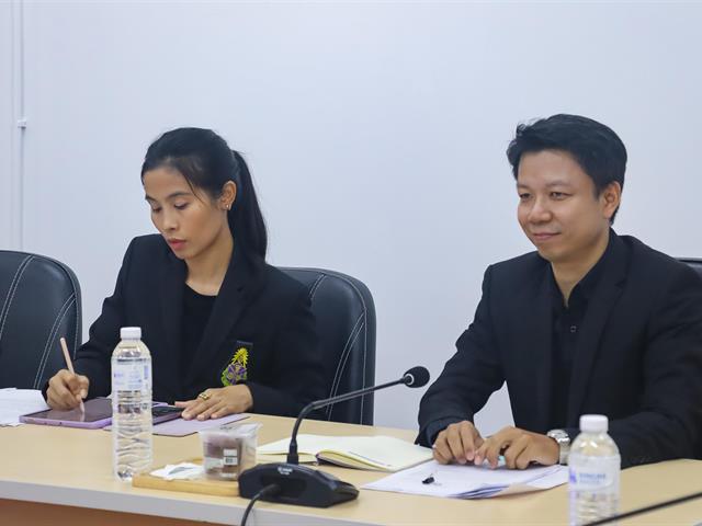 คณะรัฐศาสตร์และสังคมศาสตร์ 