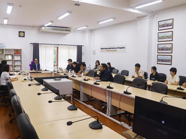 คณะรัฐศาสตร์และสังคมศาสตร์ 