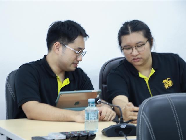 คณะรัฐศาสตร์และสังคมศาสตร์ 